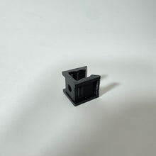 Replacement parcel shelf clip for 1996-2000 Honda Civic, perfect for securing the trunk shelf.