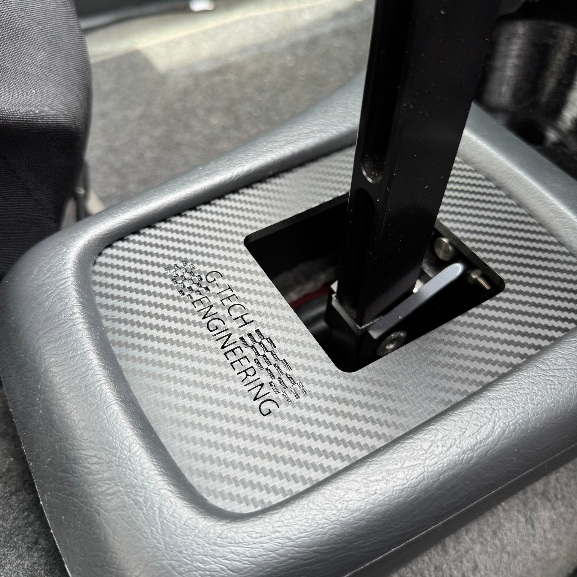 EK Civic short shift plate installed view – clean fitment for B/D series transmission.